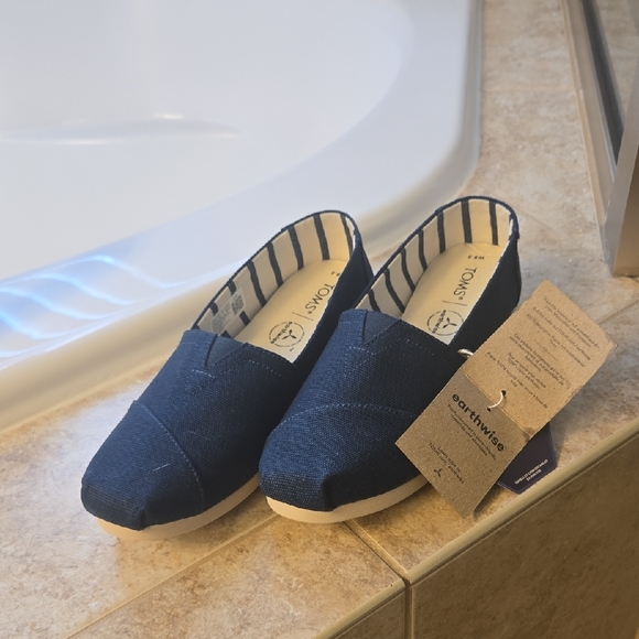 Toms Shoes - TOMS Dark Blue Canvas Slip-Ons